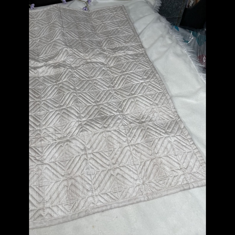 NIB Hotel Collection Woodrose Quilted (1 ) Euro European‎ Pillow Sham - Picture 7 of 12